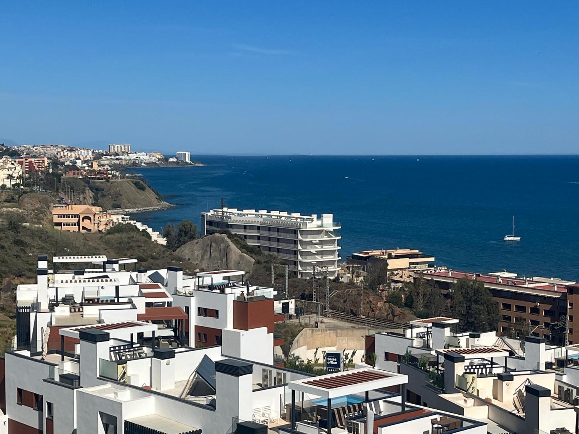 Apartament Luxe Coast Views-Reserva Del-Higueron-Pool & Sea Malaga Zewnętrze zdjęcie